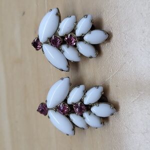 Milk glass earrings clips
